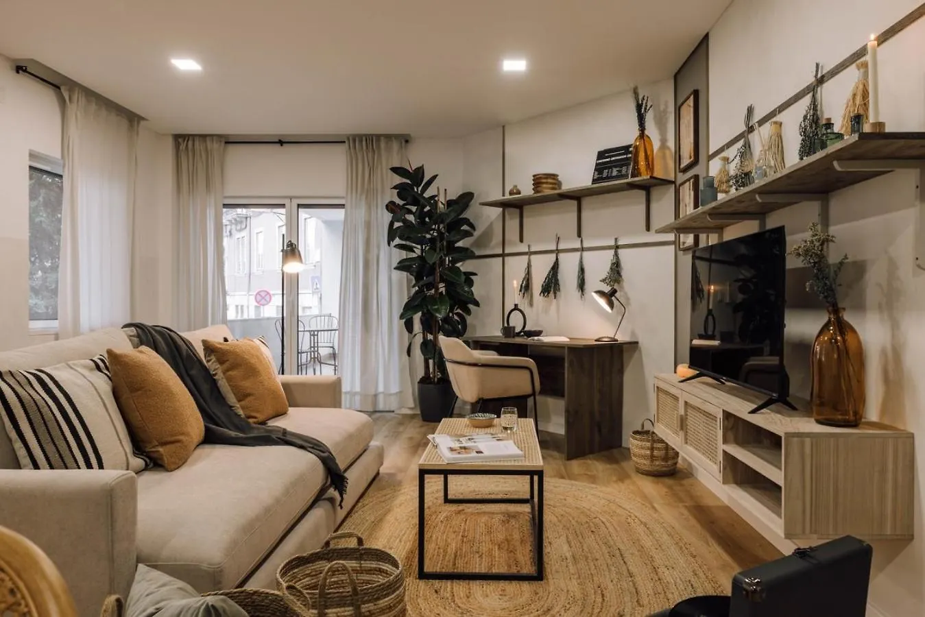 アパート Linares - 2 Bedrooms, Terrace In Campo De Ourique リスボン